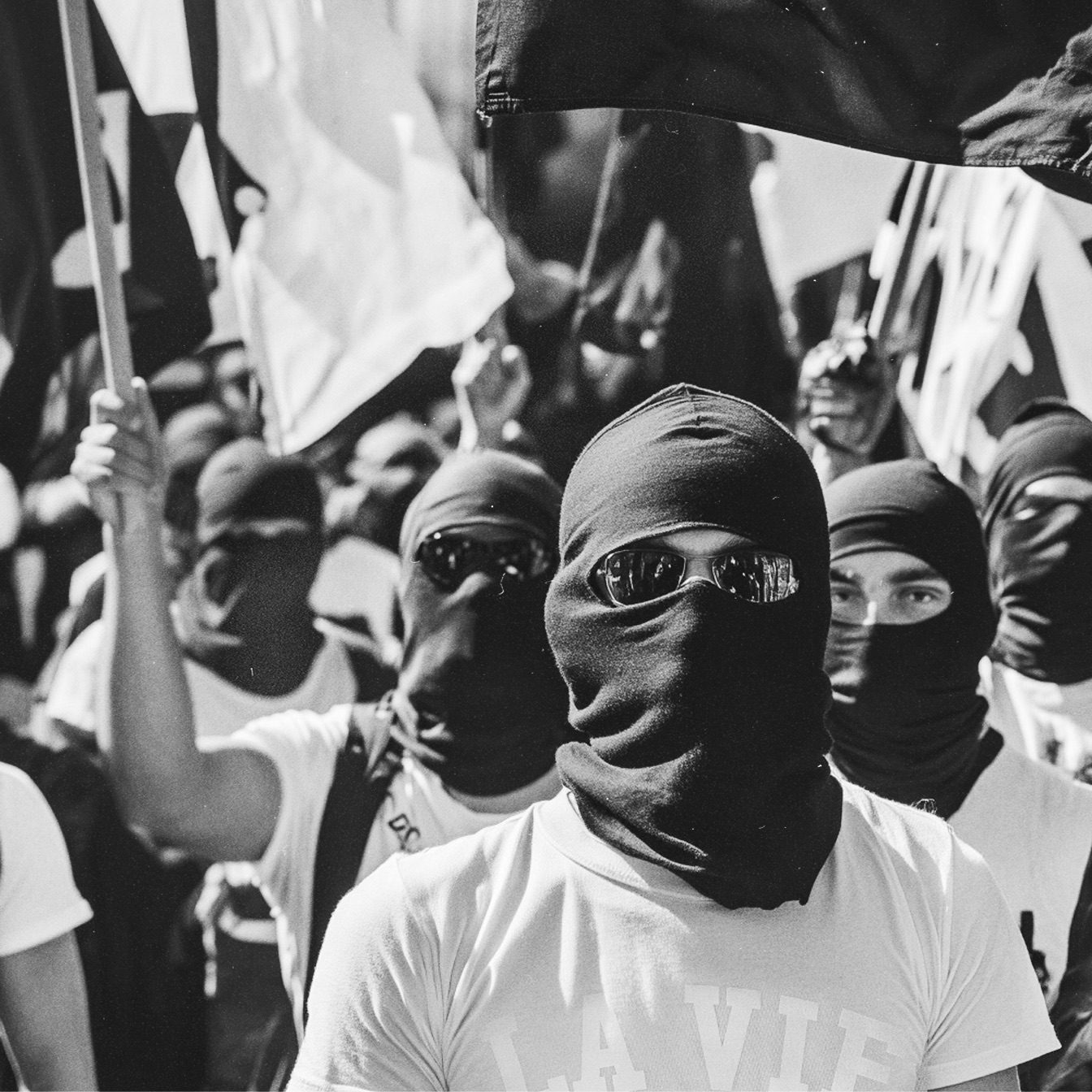 TEE-SHIRT CLASSIC WHITE on WHITE BLOC – Image 6